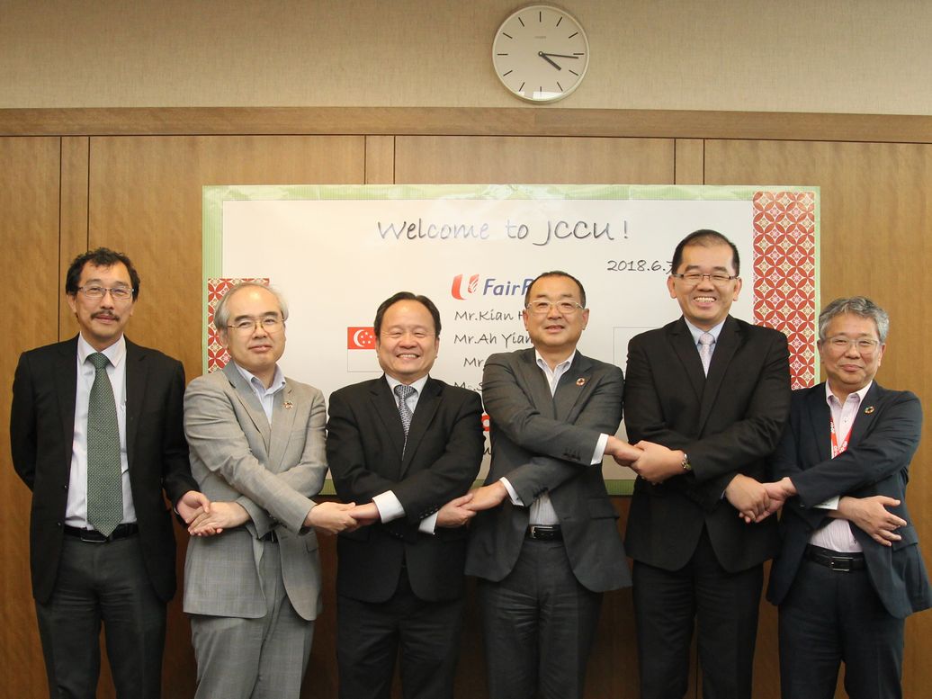 Deputy CEOs from NTUC FairPrice Singapore visited JCCU