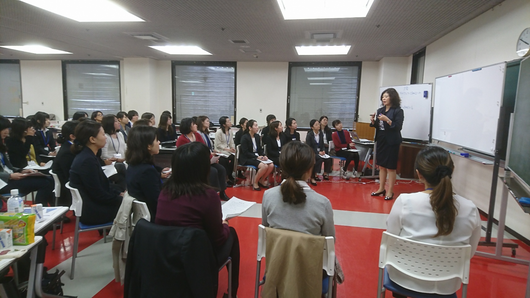 exchange meeting for wemen working at consumer co-ops