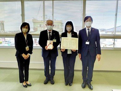 Donation of Sanitary Supplies to 7 Elementary and Junior High Schools in Uozu City