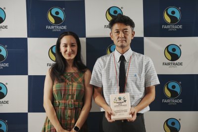 JCCU receives the Silver Award in the sales category (excluding coffee products) at the 1st Fairtrade Japan Award