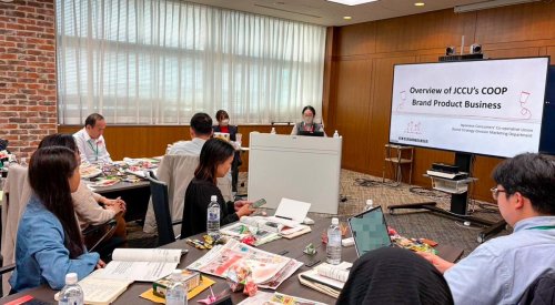 Lecture at the Headquarters of the JCCU_02.jpg