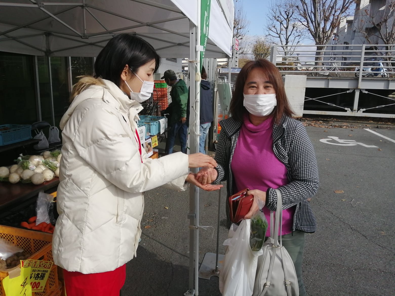 Co-op Kumamoto holds Aozora Market